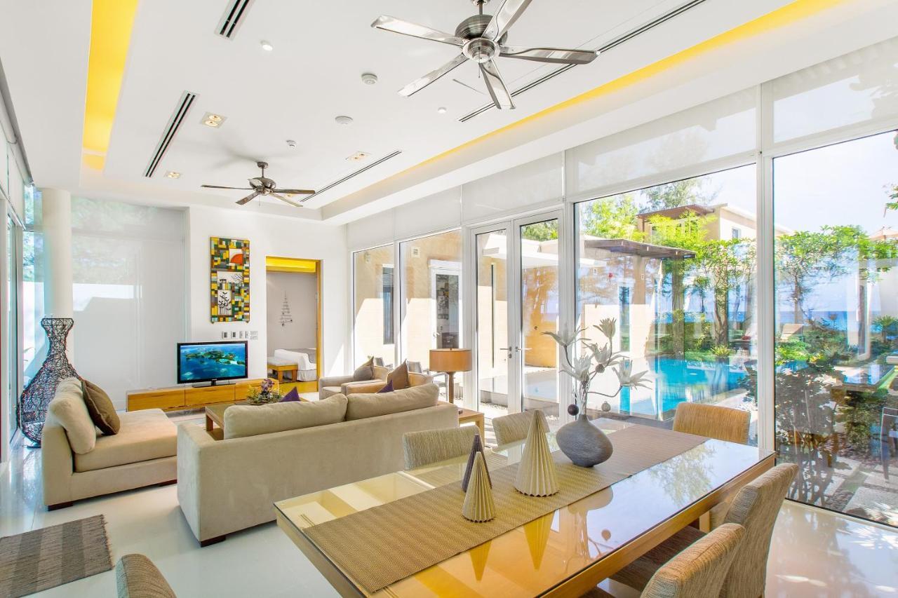 Sunset Ocean Front Villa , Mai Khao Phuket Εξωτερικό φωτογραφία